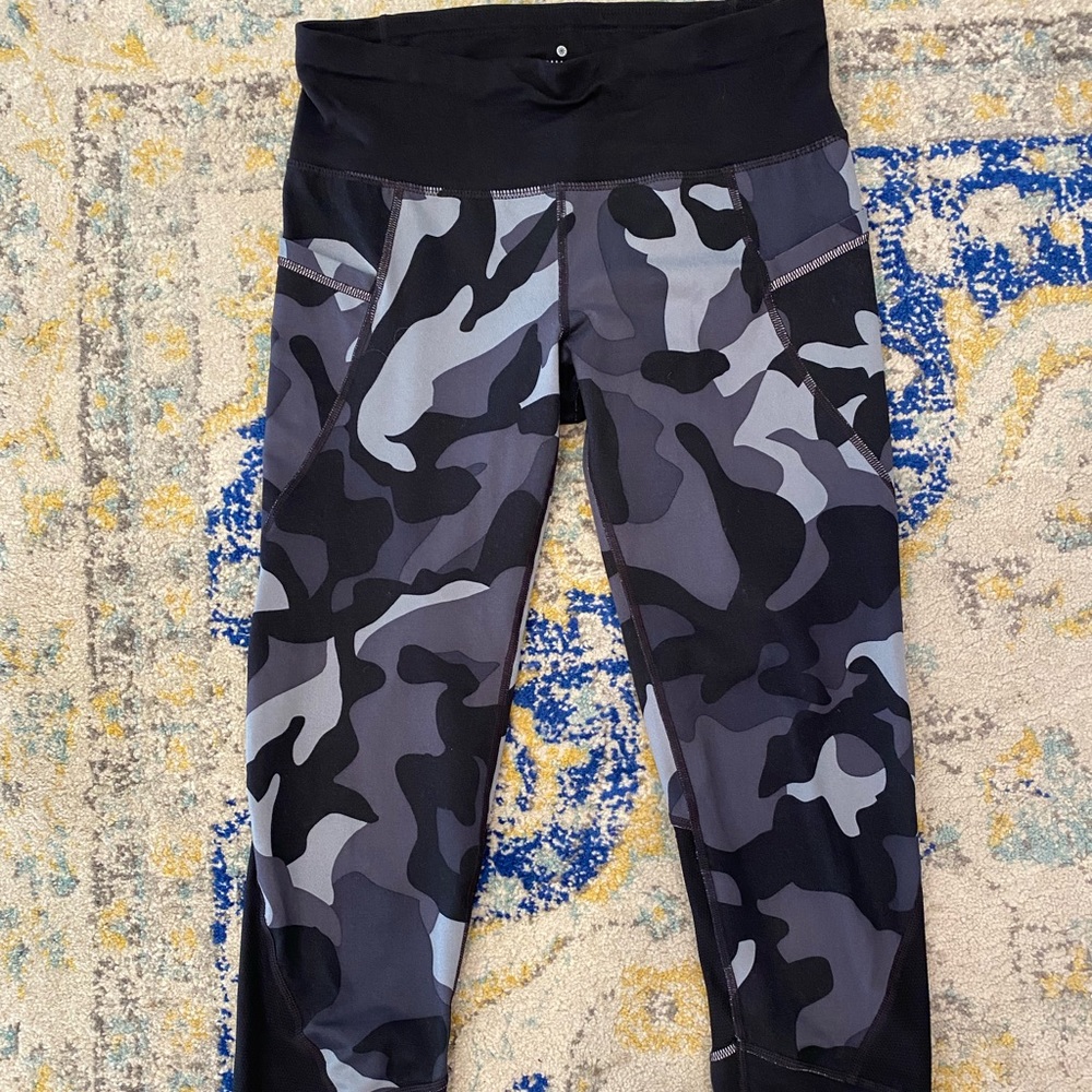 Athleta camp capris